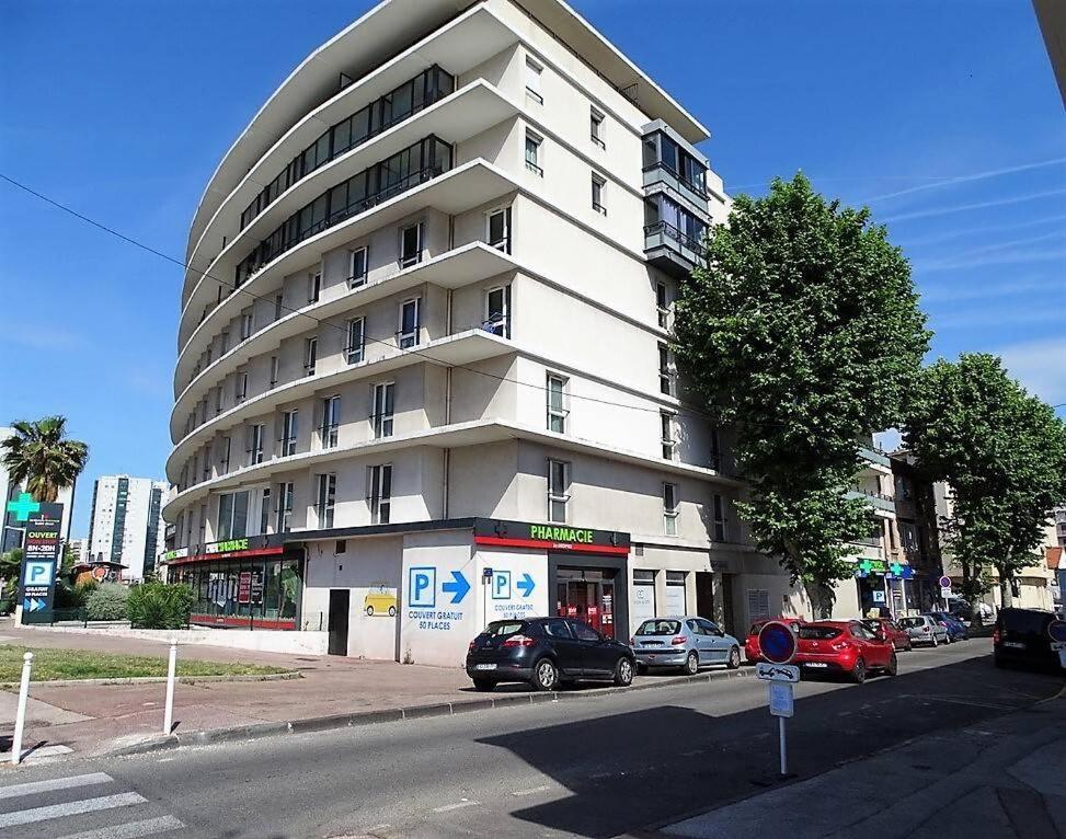 Charmant T2 Climatise Proche Du Centre Et Des Commerces - Gare A 15 Minutes ツーロン エクステリア 写真
